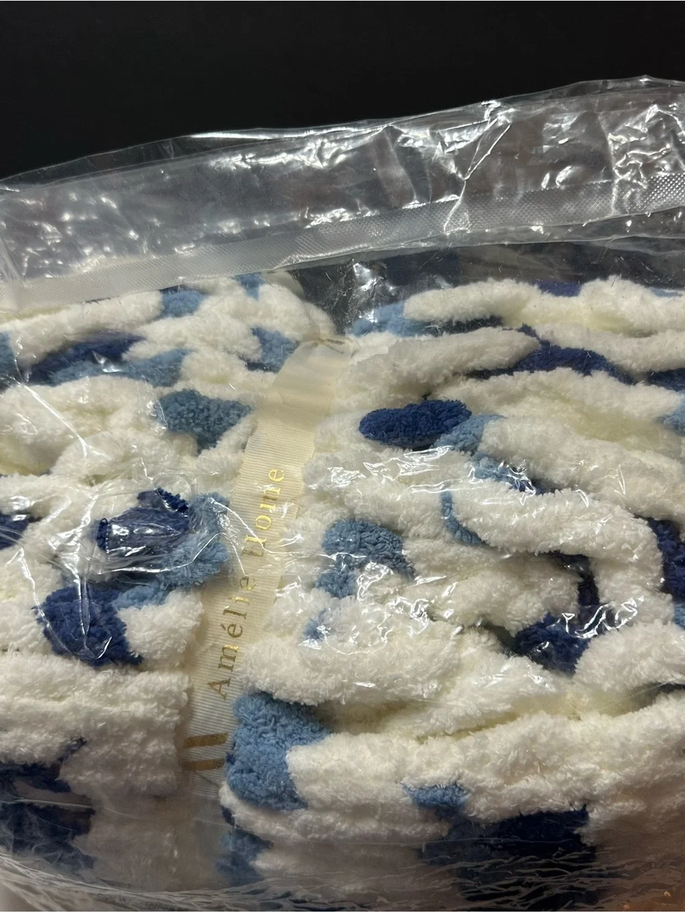 Amelie Hone  White and Blue Chunky Knit Throw Blanket